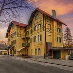 特里格拉夫酒店 酒店
