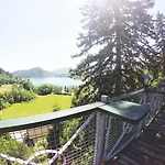 Triglav Hotel 4*
