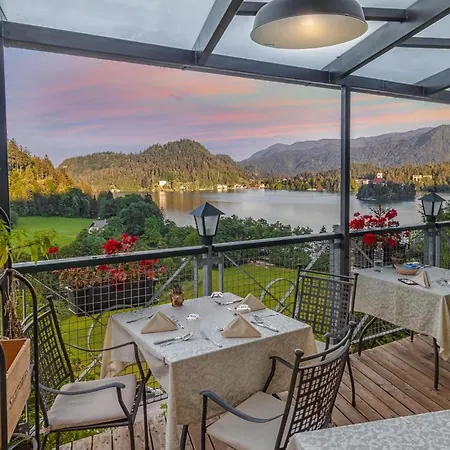 Hotel Triglav 4*