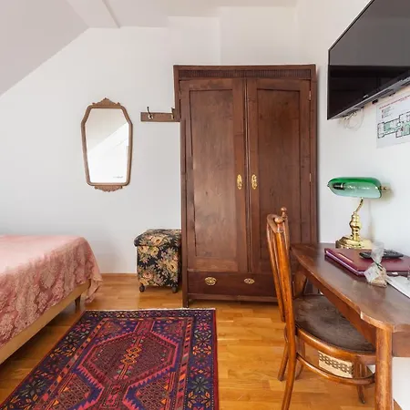 Hotell Triglav 4*