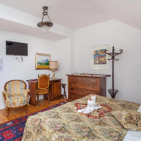 Triglav Hotel 4*