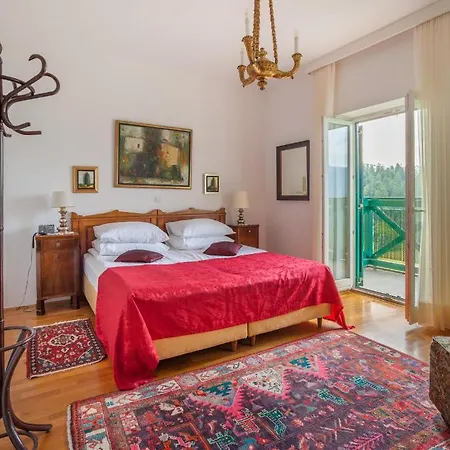 Triglav Hotel