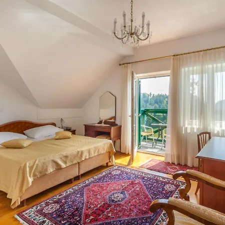 Hotel Triglav 4*