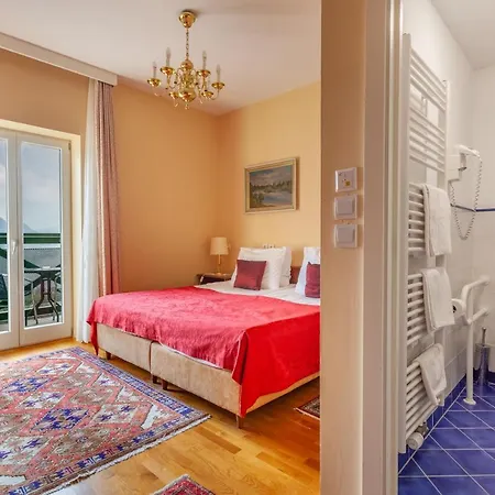 Triglav Hotel 4*