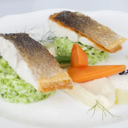 特里格拉夫酒店 酒店 4*