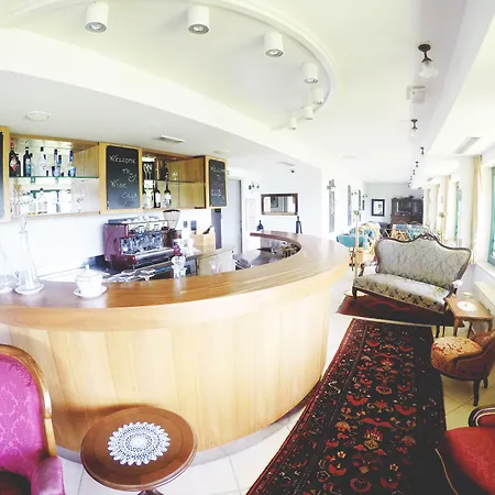 Triglav Hotel 4*
