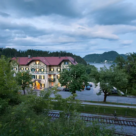 Triglav Hotel 4*