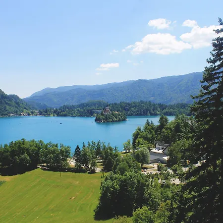 Triglav Otel 4*